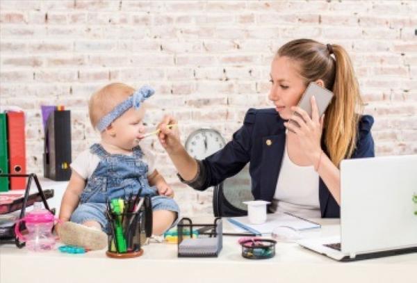لسيدات الأعمال الأمهات.. كيف يمكن النجاح مهنيًا وأسريًا؟