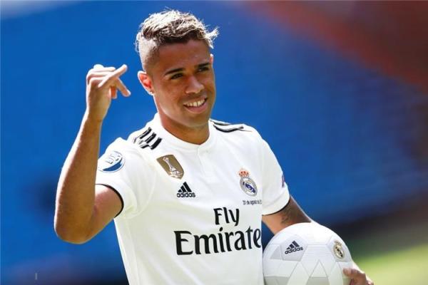 الشباب والفتح يتنافسان على ضم ماريانو دياز