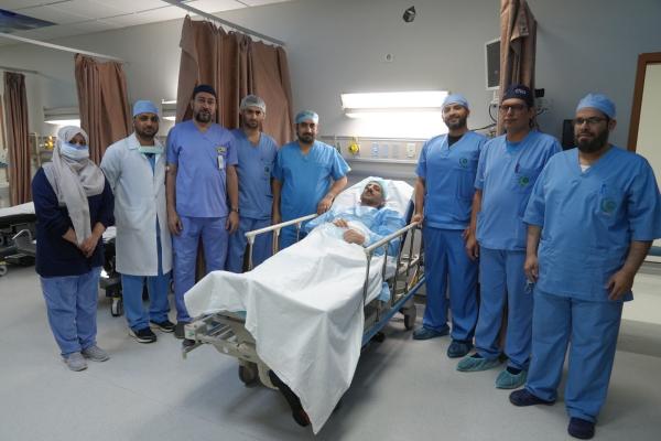 مكة.. عملية عاجلة تنقذ حاجًا إيرانيًا من العمى