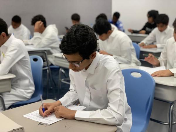 فيديو.. ٥ ملايين طالب ينتظمون في اختبارات نهاية العام