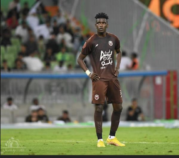 محمد صلاح يوقع للعدالة 