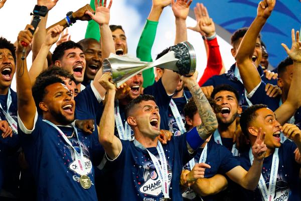 المنتخب الأمريكي يتوج بلقب 'الكونكاكاف' بثنائية في كندا