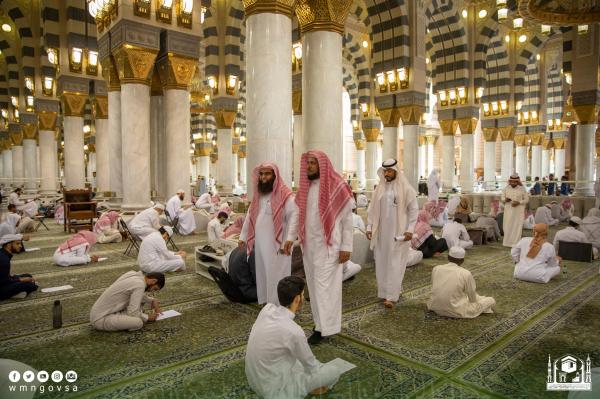 كلية المسجد النبوي تعلن عن فتح باب التسجيل للطلاب للعام الدراسي 1445