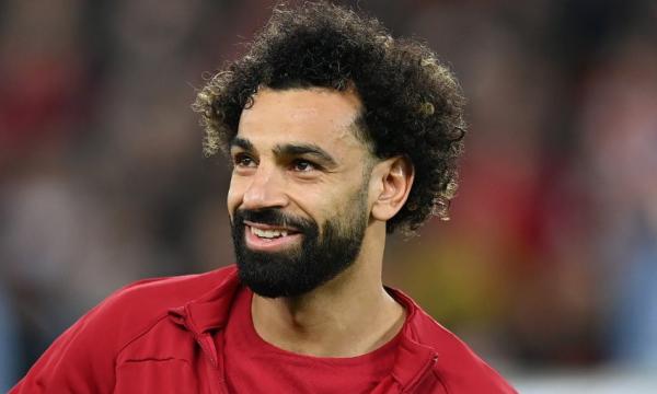 صلاح .. بدأ يتردد في صفقات نجوم دوري روشن