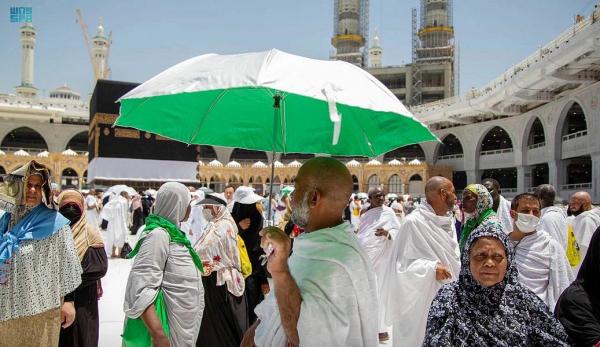 تجبناً لضربات الشمس.. 'الصحة' تشدد على استخدام المظلة وشرب السوائل بالمشاعر المقدسة
