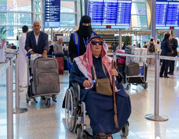 مطار الملك عبد العزيز يرفع الجاهزية ويوفر جميع المتطلبات لمغادرة الحجاج في أمان - اليوم