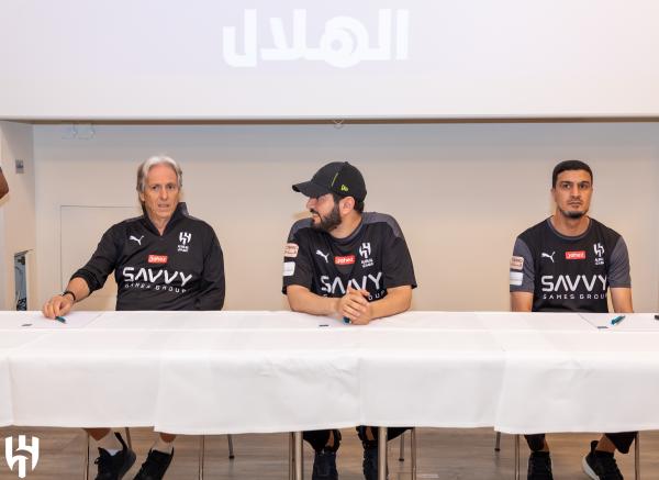 خيسوس يبدأ مهمته مع الهلال