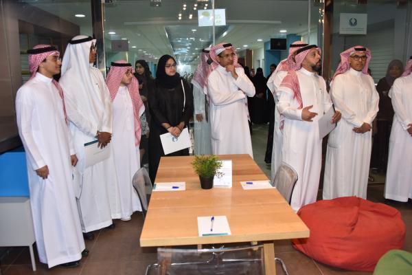معمل الأفكار جرى تقديمه كداعم ومحفّز للطلاب الحاصلين على جوائز آيسف - اليوم