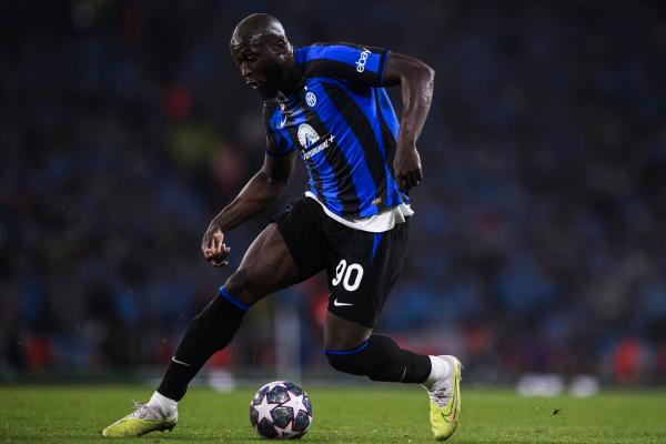 لوكاكو يفكر جديًا في عرض الهلال