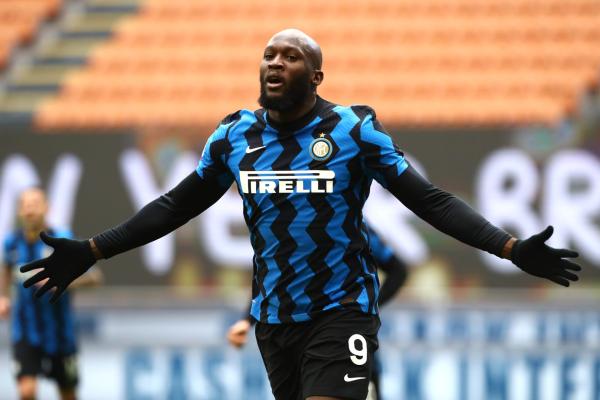 لوكاكو أقرب إلى الهلال من أي وقت مضى