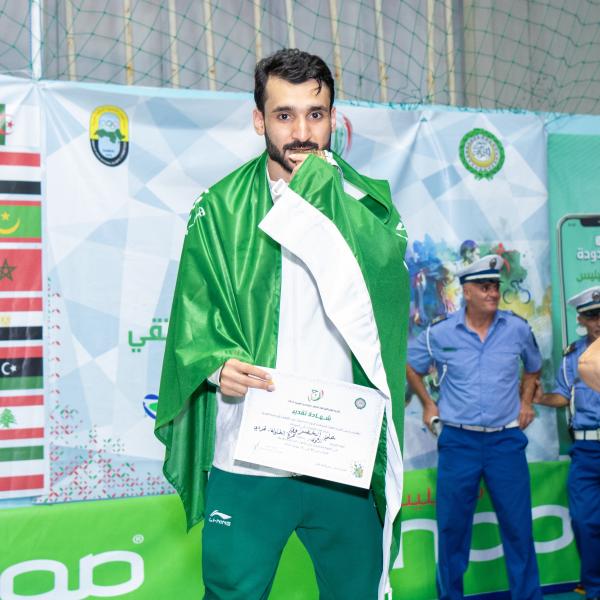 علي الخضراوي.. نبراس الذهب.!