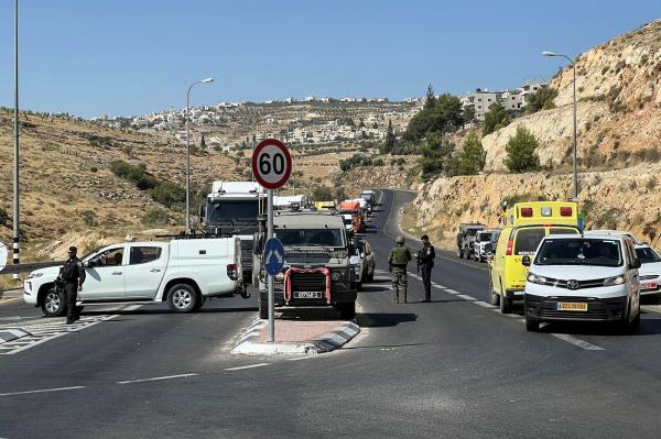 اعتقال 8 فلسطينيين بالضفة الغربية