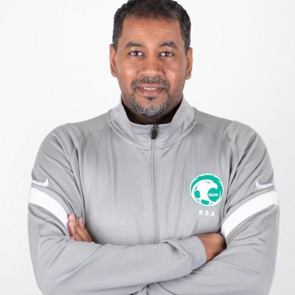 الخلفان يجتاز دورة مدربي حراس كرة الصالات