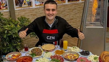 الشيف بوراك يقاضي والده بتهمة الاحتيال.. اعرف الأسباب