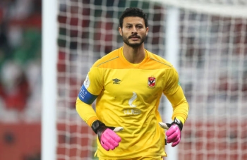 محمد الشناوي حارس مرمى الأهلي المصري