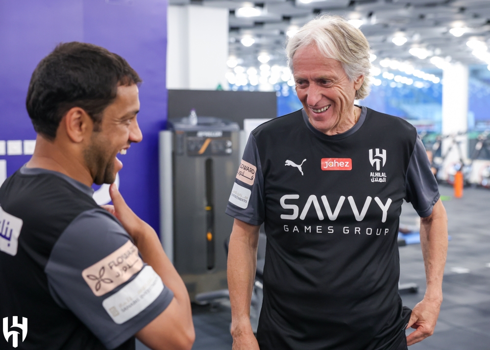ظهور المالكي والمفرج.. الهلال يواصل تدريباته