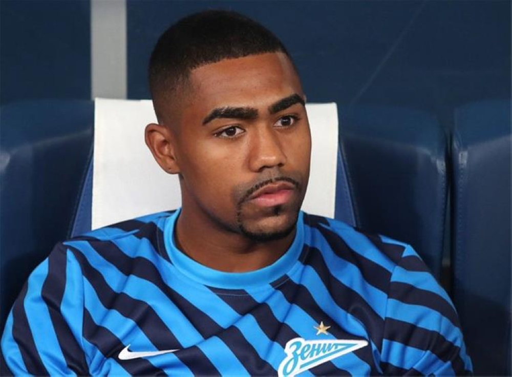 رسمياً.. الهلال يتعاقد مع مالكوم