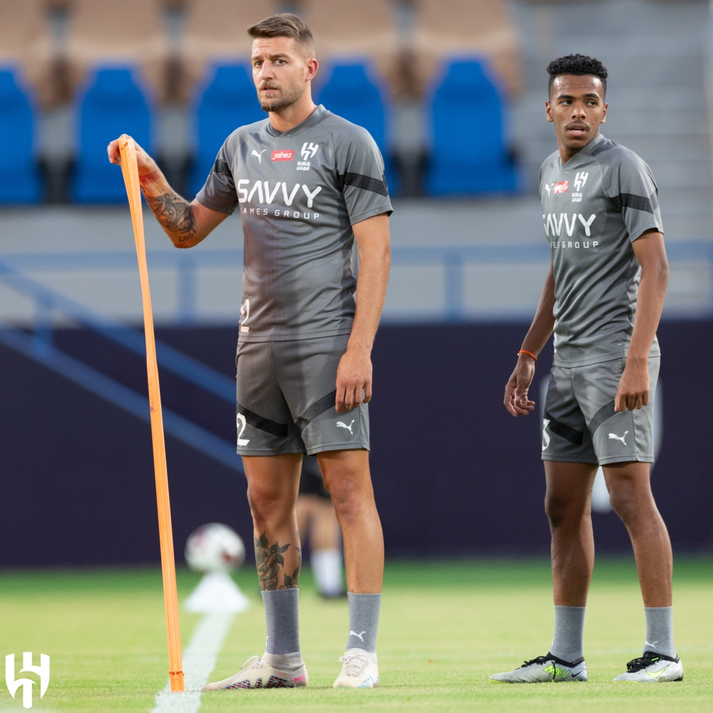 6 أسماء مرشحة للظهور الأول في مواجهة الهلال والسد