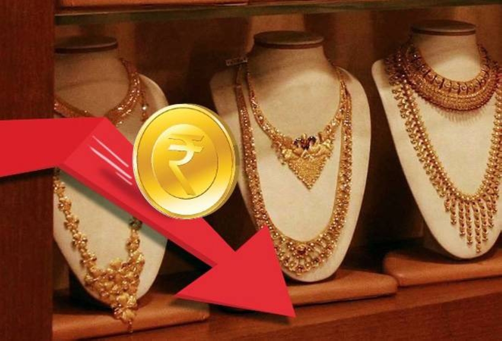 ارتفاع الدولار يدفع أسعار الذهب نحو التراجع