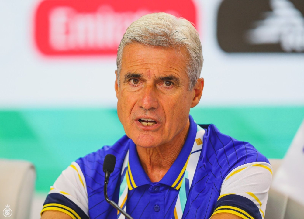 كاسترو: الزمالك فريق جيد.. ونعاني من الضغط