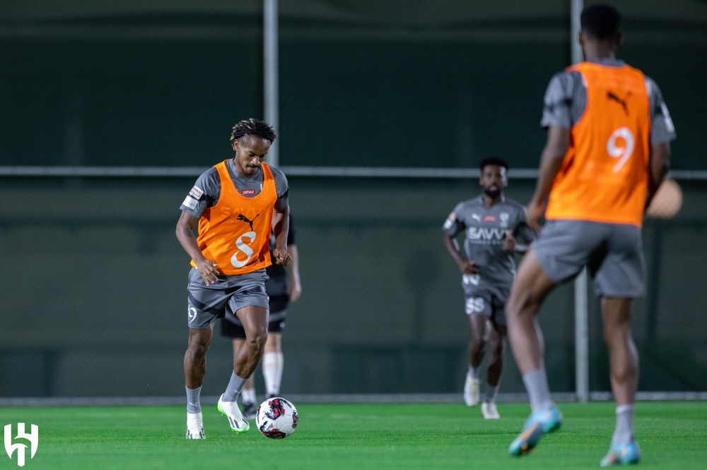 الهلال ينهي استعدادته لمواجهة الشباب