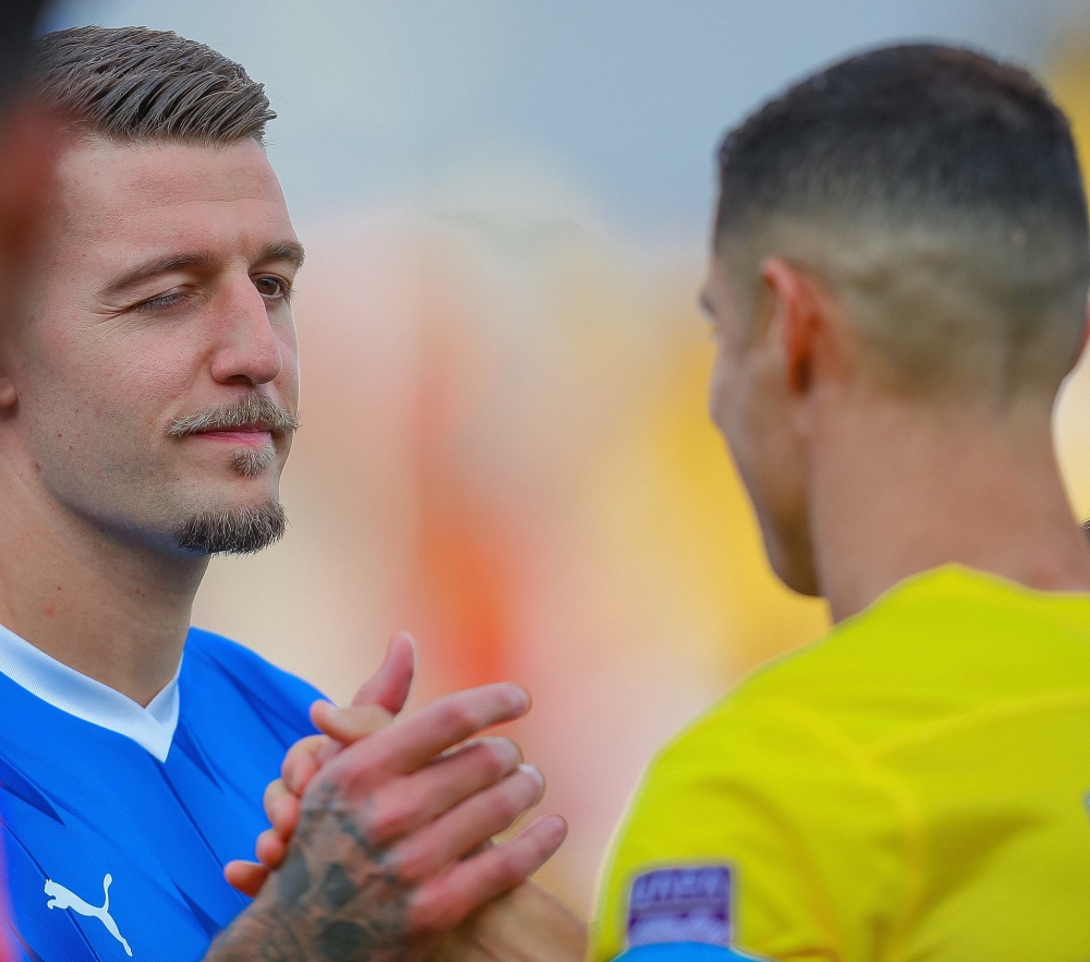 النصر ضد الهلال.. الأرقام تنصف العالمي في الشوط الأول