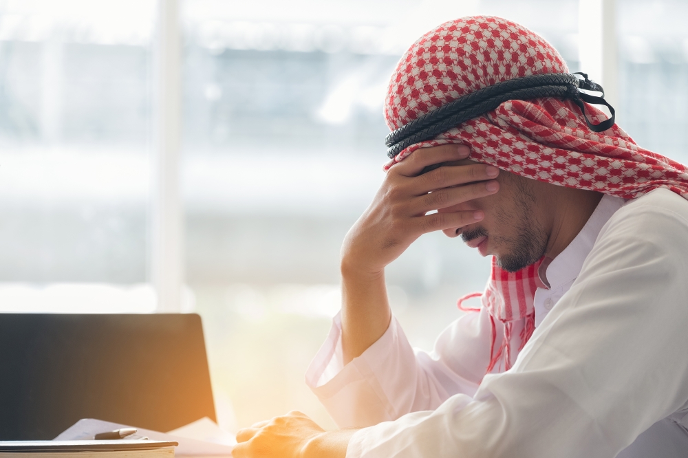 تحتاج لإجازة.. انتبه ضغوط العمل قد تصيبك بالجنون