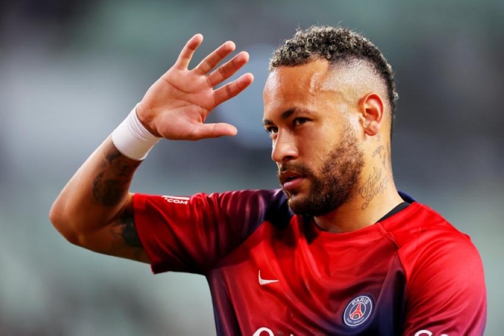 نيمار.. ساحر برازيلي بقميص الهلال