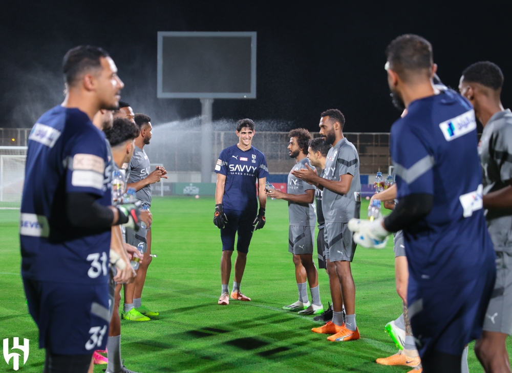 بونو يظهر لأول مرة في تدريبات الهلال استعدادًا للفيحاء