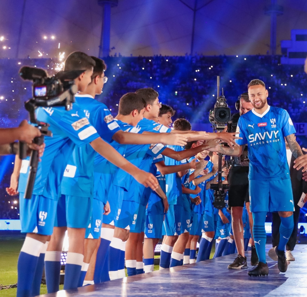 حفل تقديم نيمار تُزينه جماهير الهلال