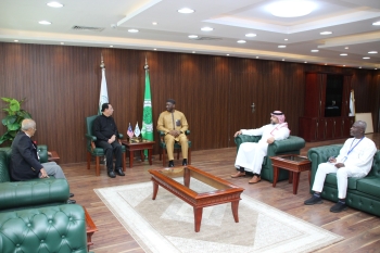 الأمين العام لمجمع الفقه الإسلامي يستقبل مدير الجامعة الإسلامية العالمية بماليزيا - موقع المجمع