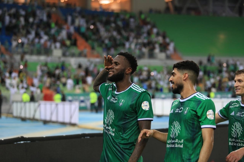 غدا.. الأهلي يستهدف البقاء في الصدارة بالطائي