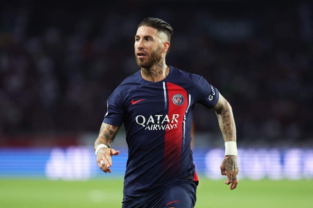 سيرجيو راموس يبلغ الاتحاد برغبته