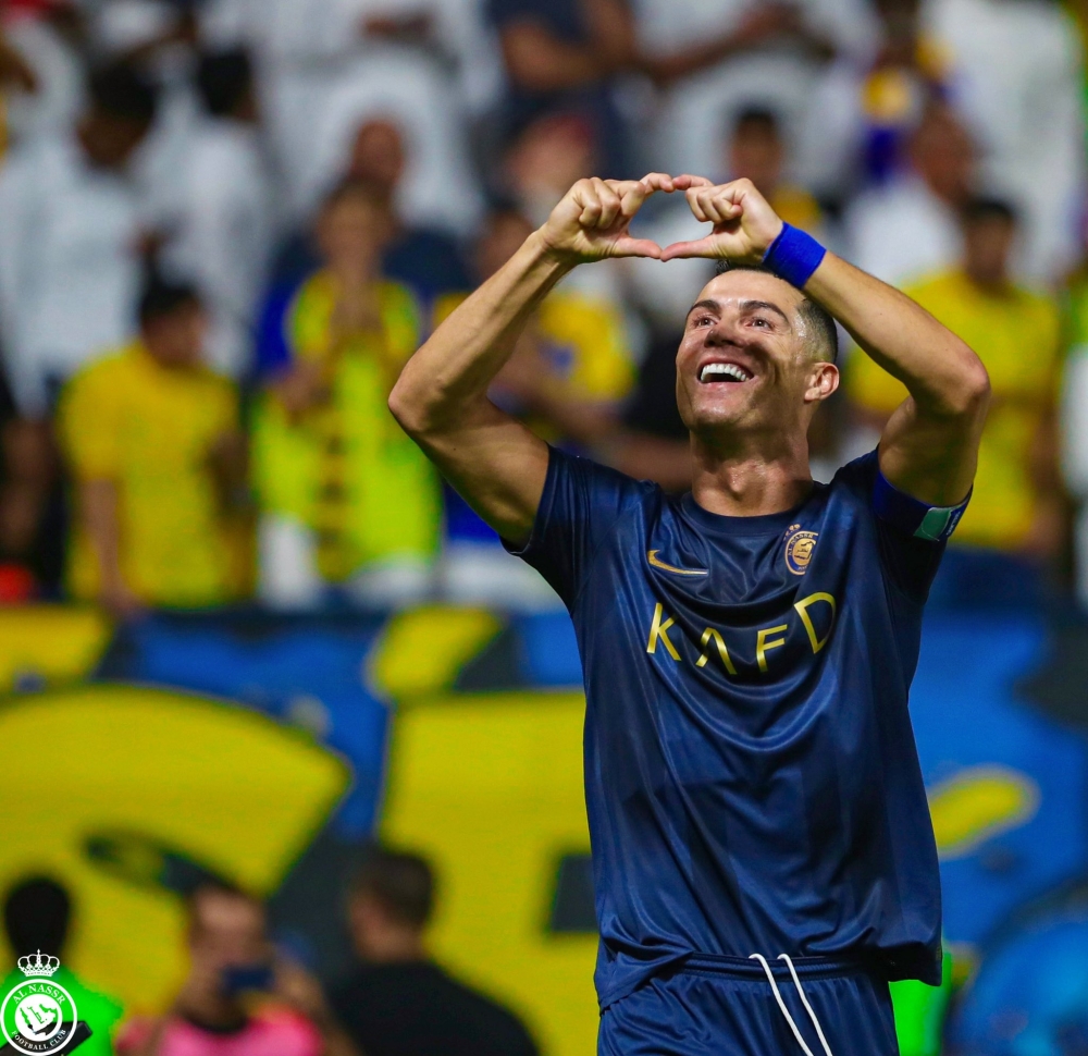 رونالدو لاعب الشهر في غرب آسيا