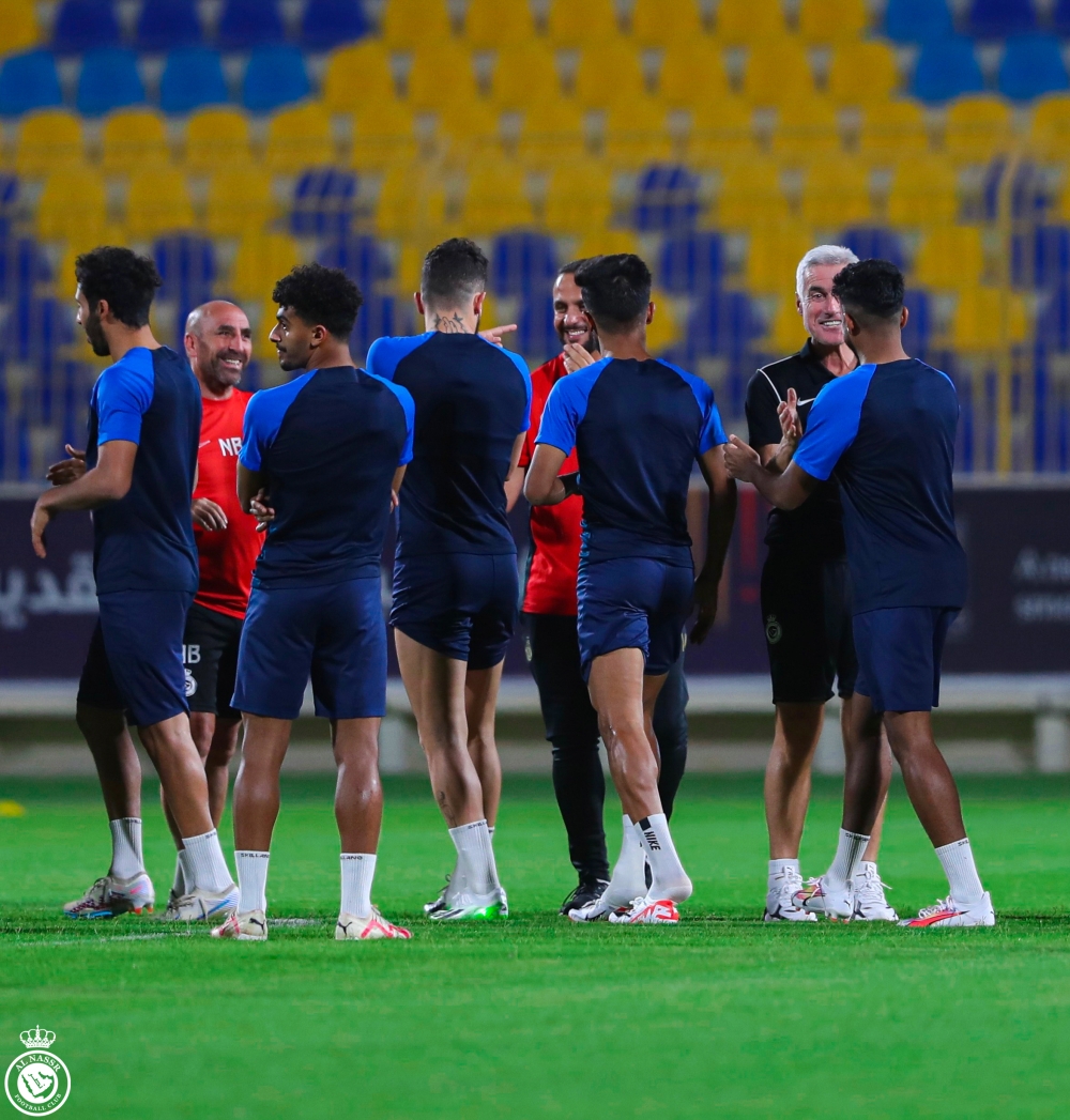 تاليسكا وفوفانا يقودان تدريبات النصر