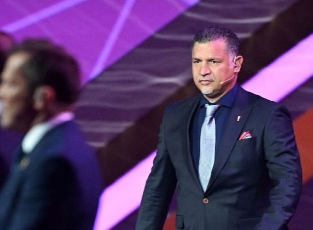 أسطورة منتخب إيران السابق يستقبل بعثة النصر