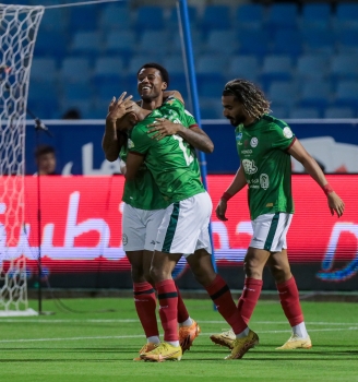 احتفال لاعبي الاتفاق بهدف فينالدوم