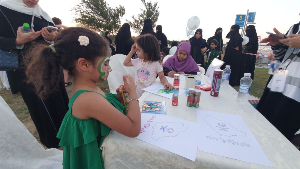 بالرسم على الوجه.. بهجة الأطفال في احتفالات اليوم الوطني 93