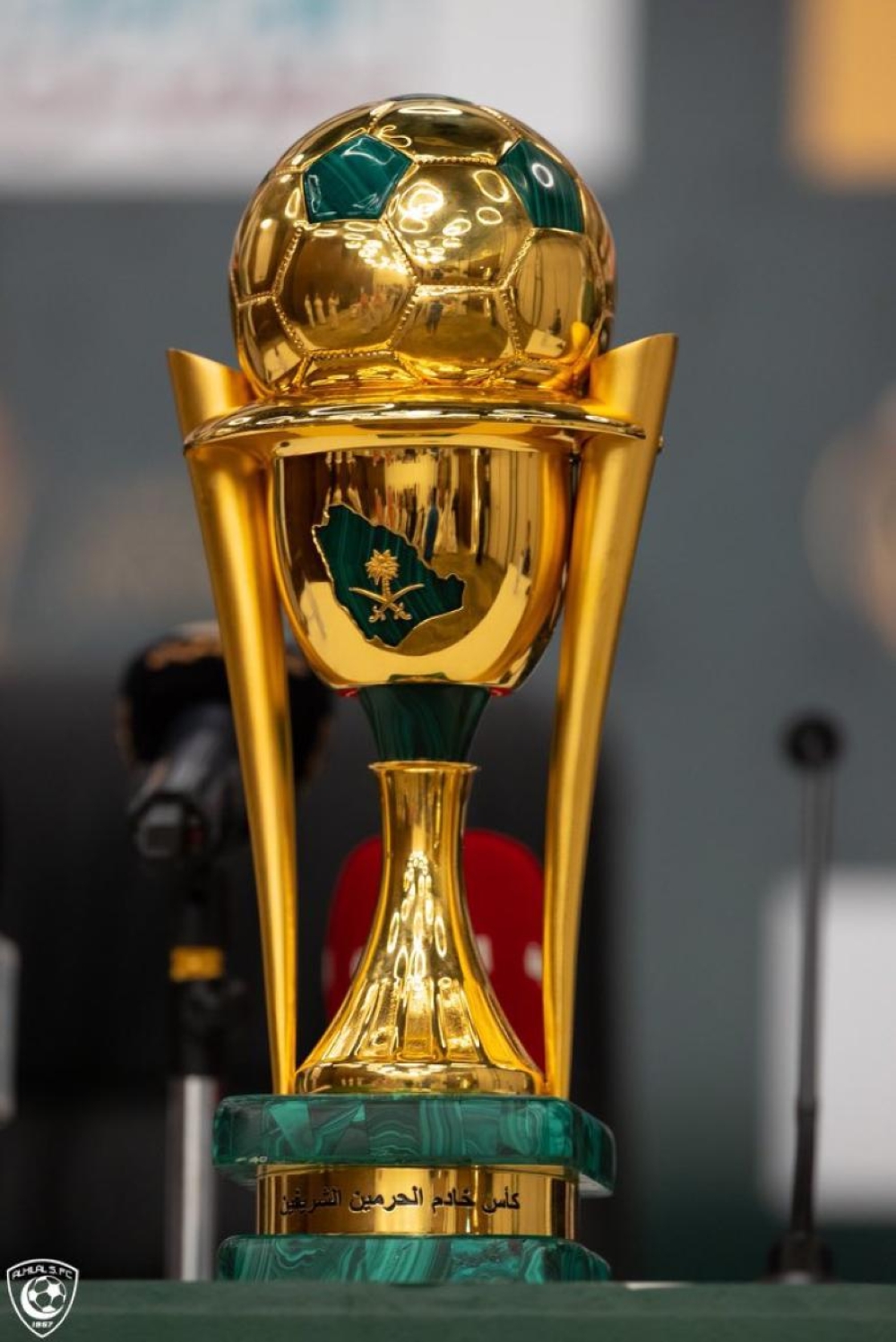 الهلال والنصر ..لاجتياز عقبتي الجبلين و أحد