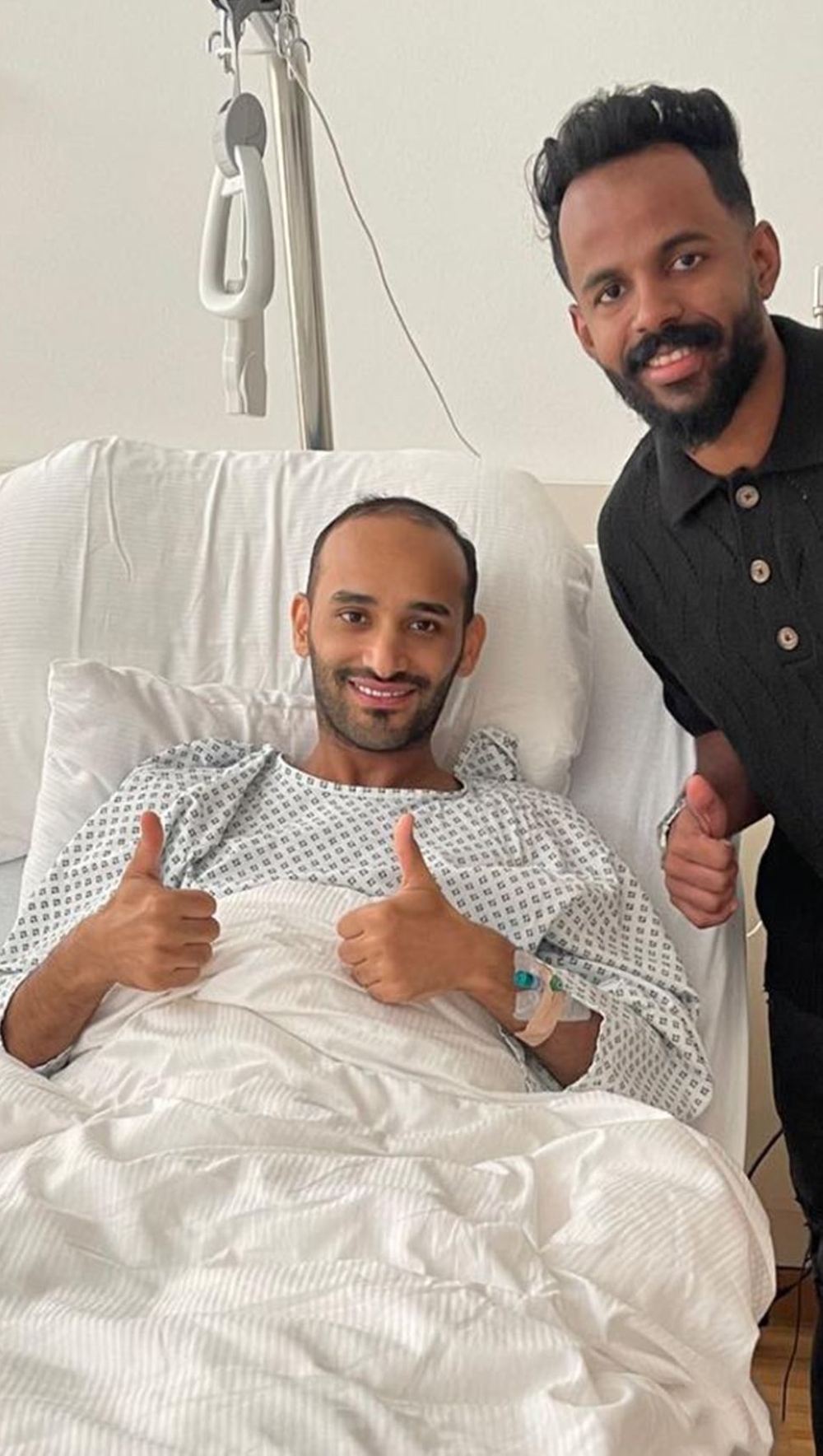 جراحة ناجحة لعبدالله عطيف في ألمانيا