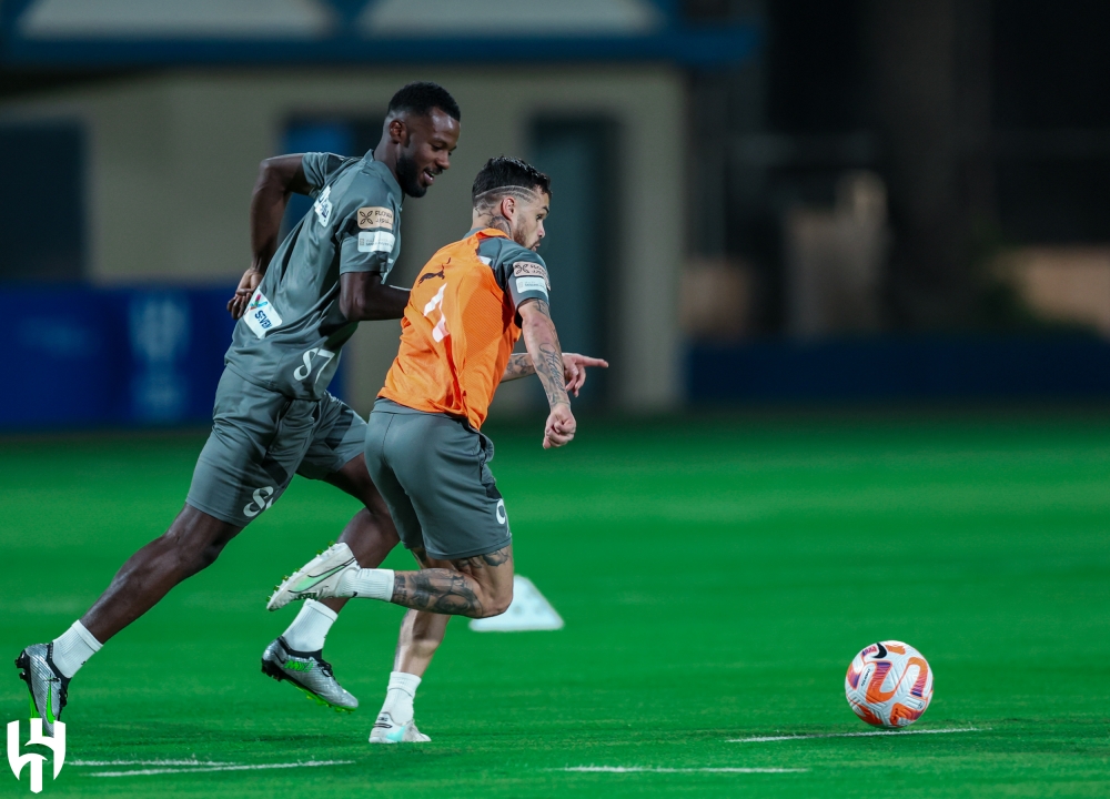 نحو العودة للطريق الصحيح.. الهلال يُنهي استعداداته للشباب