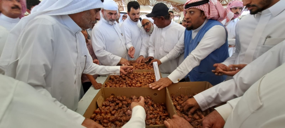 ارتفاع مبيعات مزاد موسم الصرام 2023، الذي يقام في مدينة الملك عبدالله للتمور بالأحساء - اليوم