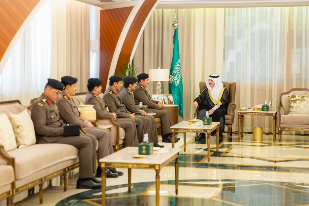 سمو أمير الشرقية يستقبل مدير الأمن العام