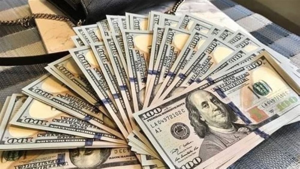 ارتفاع الدولار والين بعد توترات الشرق الأوسط