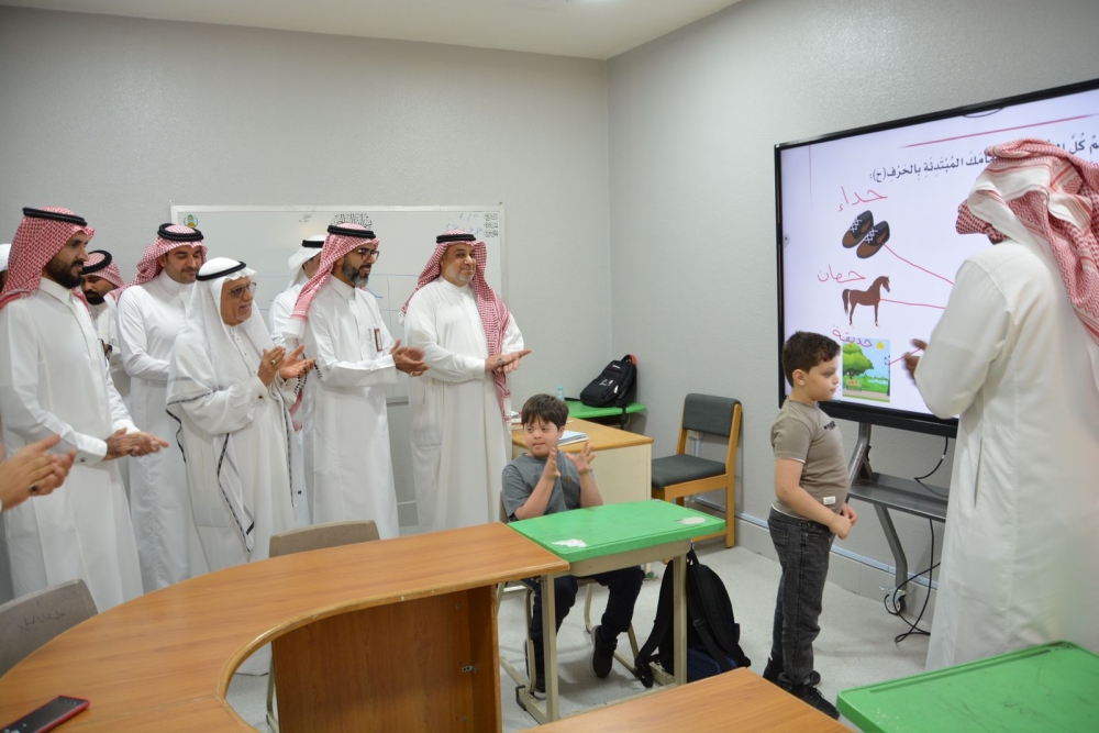 تطوير البيئة المدرسية وتعزيز العملية التعليمية - اليوم