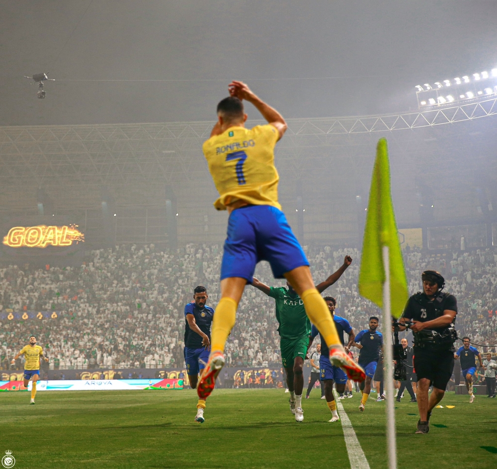 فيديو.. لاعبو النصر يحتفلون برونالدو في التدريبات