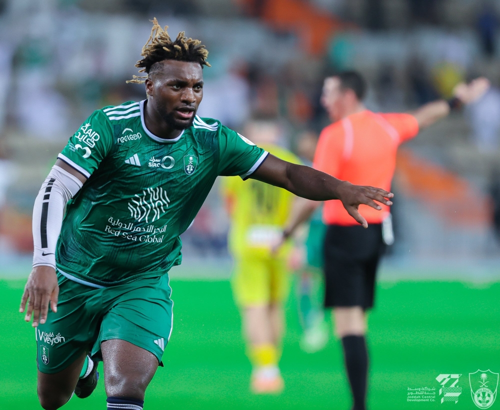 ماكسيمين لاعب الأهلي يطمئن الجماهير بشأن إصابته