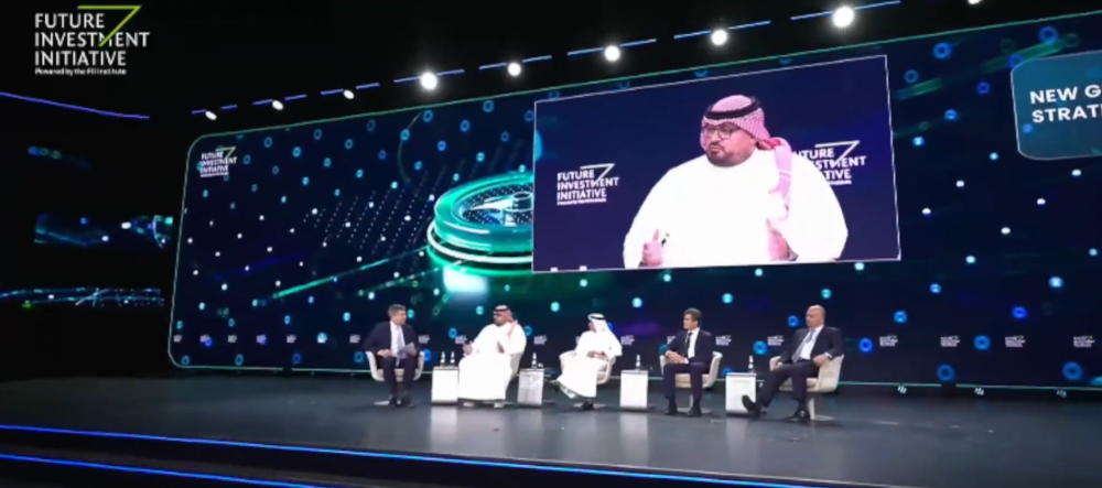 وزير الاقتصاد: السعودية تسعى أن تكون مركزا عالميا للاستثمار