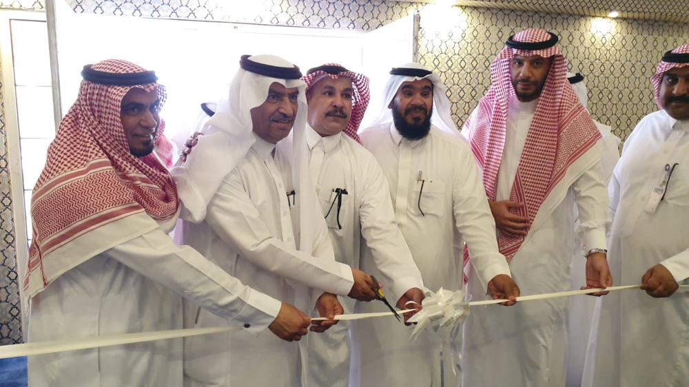 تضم الصالة الرياضية العديد من الأجهزة الرياضية والحركية - اليوم