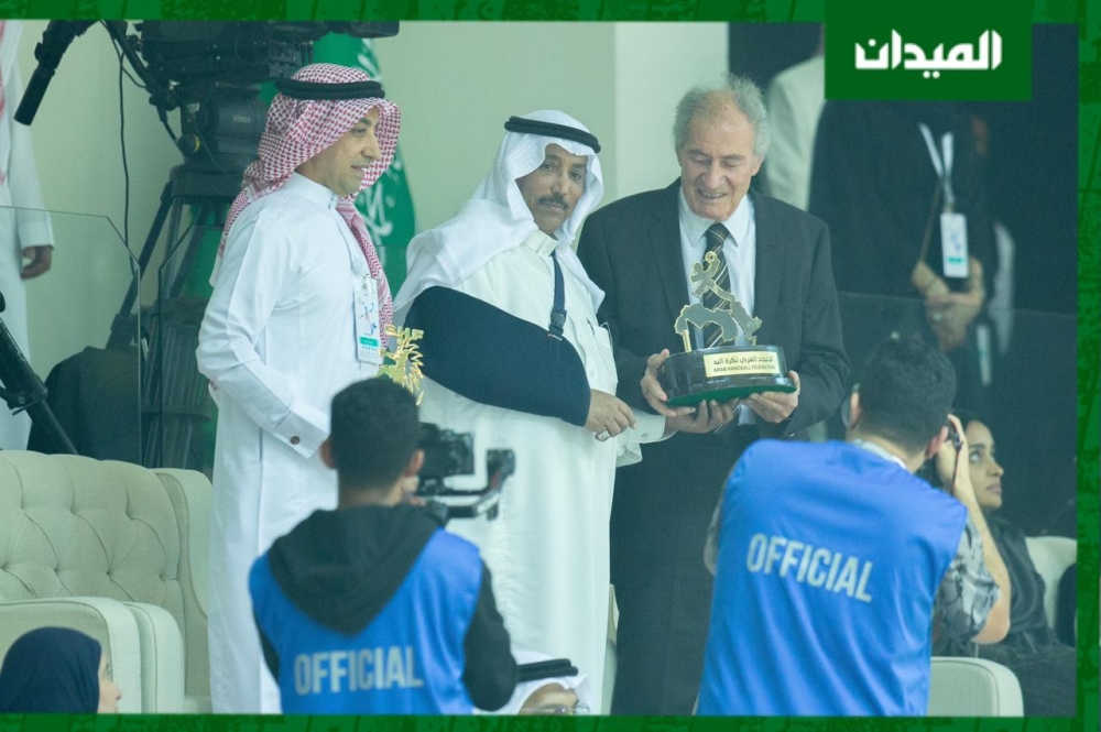 حفل افتتاحي مثير لسوبر جلوب